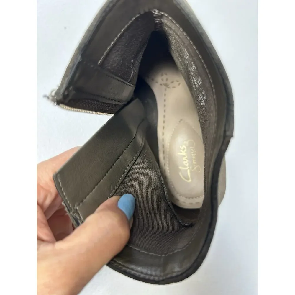 Clarks Women's Khaki‎ Olive Breccan Myth Suede Bootie Ankle Boots  Size 8M